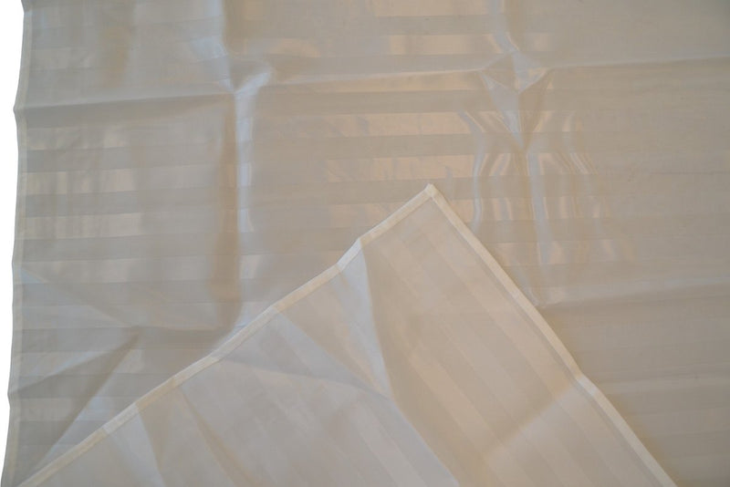 Douchegordijn - Wit - 180 cm x 180 cm - Inclusief ringen - Anti Schimmel - Polyester - Badgordijn