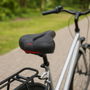 Fietszadel met Schokdemping en Ademend Design – Ergonomisch Zadel met LED-verlichting – Universeel voor Stadsfiets, Elektrische Fiets en MTB – 25x21 cm – Zwart